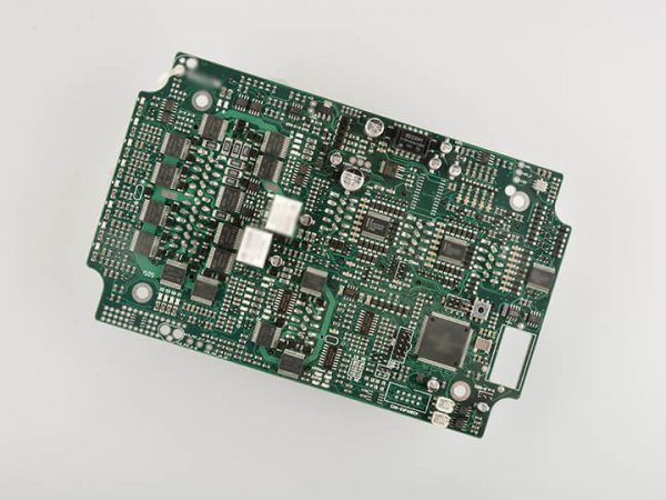 你的PCB板在人工插件嗎異形插件機改變一切