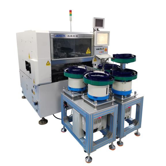 炬鼎品牌的自動異形插件機：充電器生產廠家的明顯產量提升