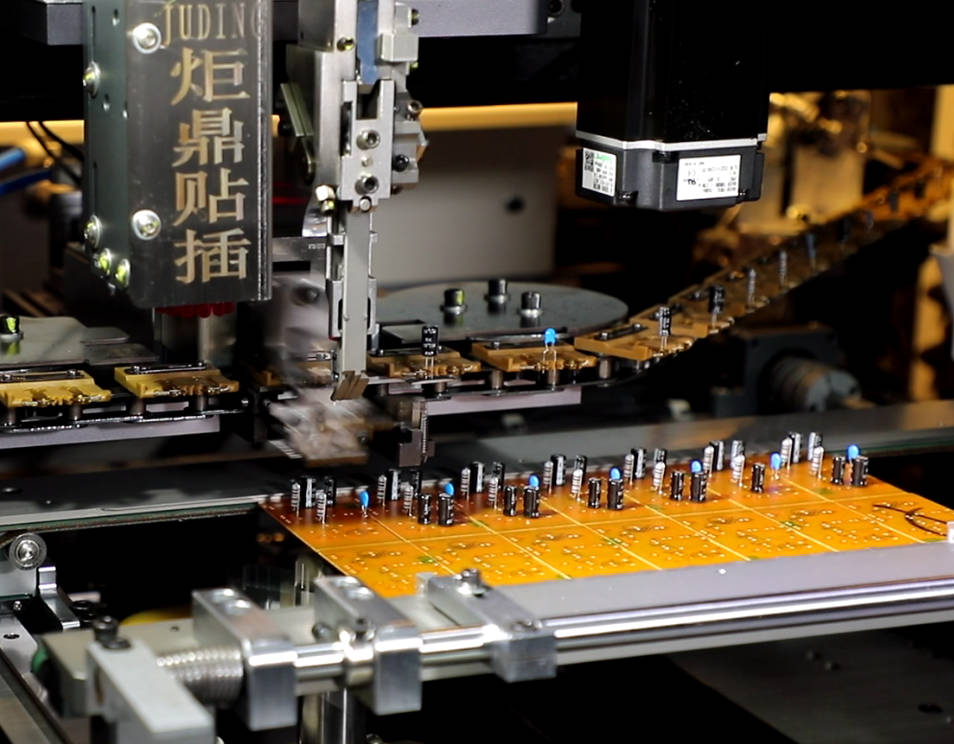 異形電阻插件機精密制造中的自動化新星