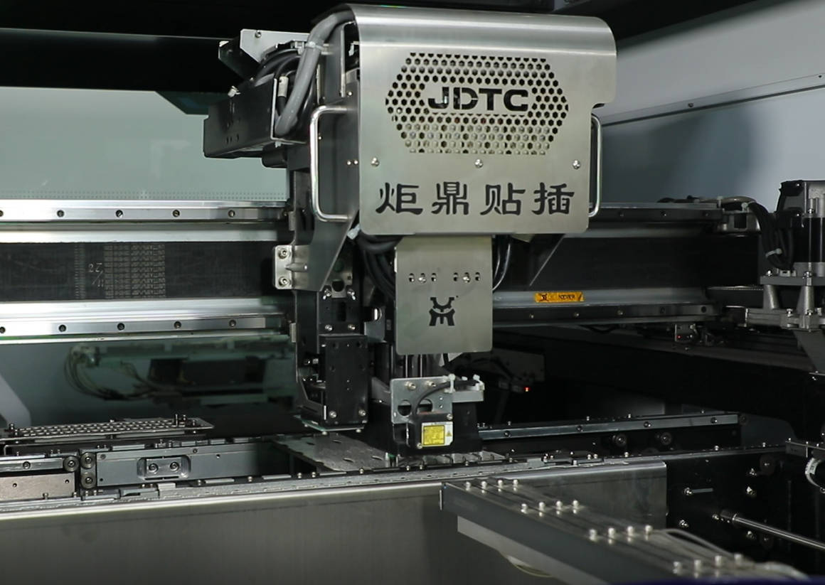 分析自動插件機對電子行業有什么深遠影響