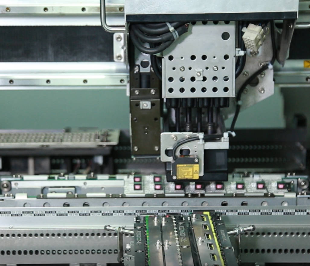 適配器電子元件自動(dòng)插件機(jī)智能制造的革新設(shè)備