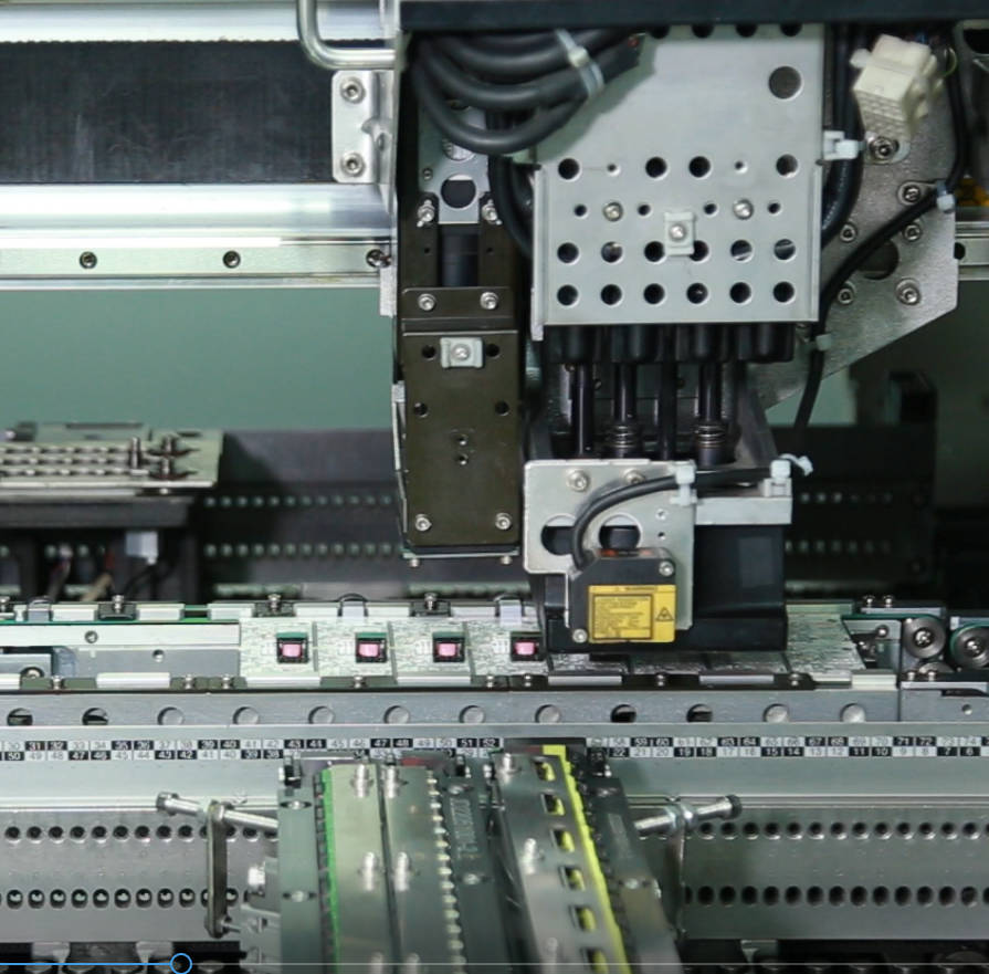 異形五金彈片插件機電子制造行業提升效率的新設備